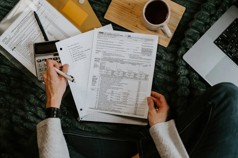 Documents et calculatrice utilisés pour mesurer la rentabilité de l’entreprise